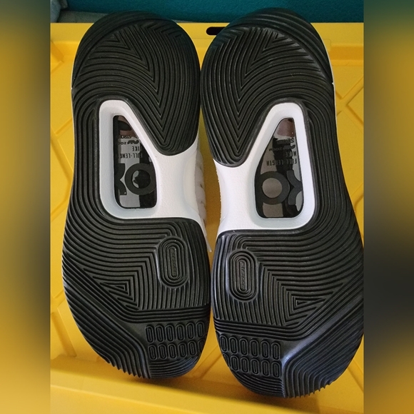 Nike KD 14 TB White/Black Size 16.5 Kevin Durant Basketball Shoe Big and Tall - Picture 3 of 11